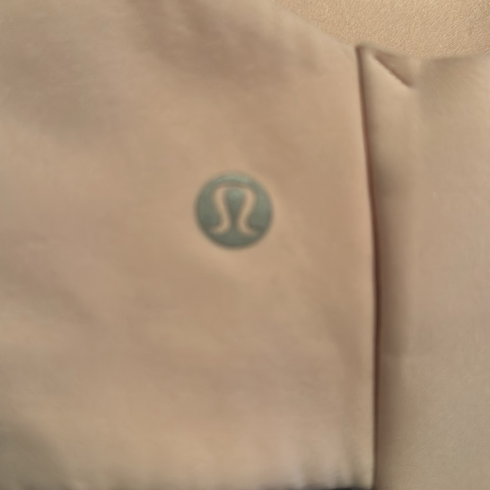 Lulu Seamless Pink Sports Bra - Picture 3 of 6